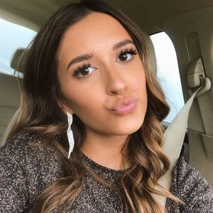 Meet your Posher, Maddie